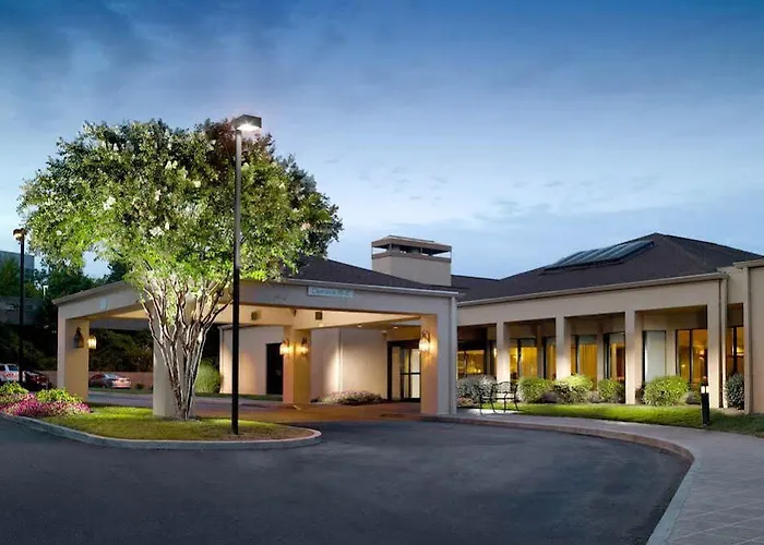 Courtyard By Marriott Atlanta Windy Hill/Ballpark