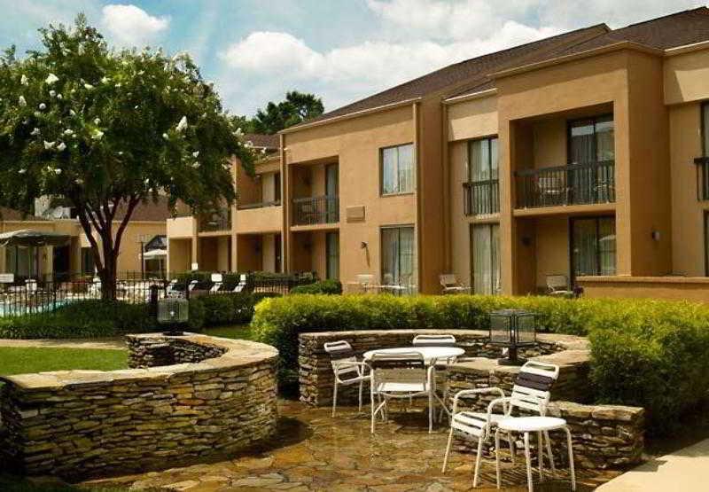 Courtyard By Marriott Atlanta Windy Hill/ballpark
