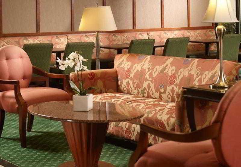 Courtyard By Marriott Atlanta Windy Hill/ballpark 3*