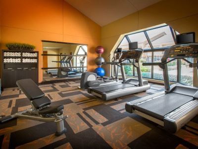 Courtyard By Marriott Atlanta Windy Hill/ballpark Hotel