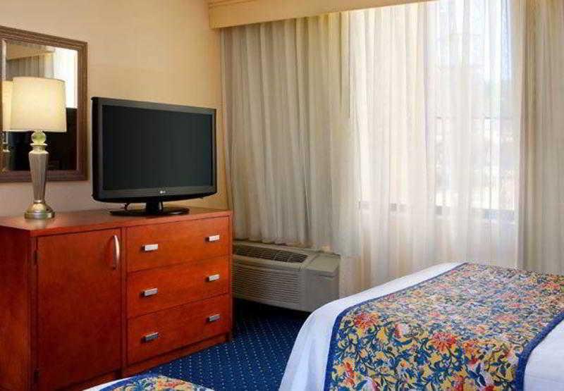 Hotel Courtyard By Marriott Atlanta Windy Hill/ballpark Smyrna