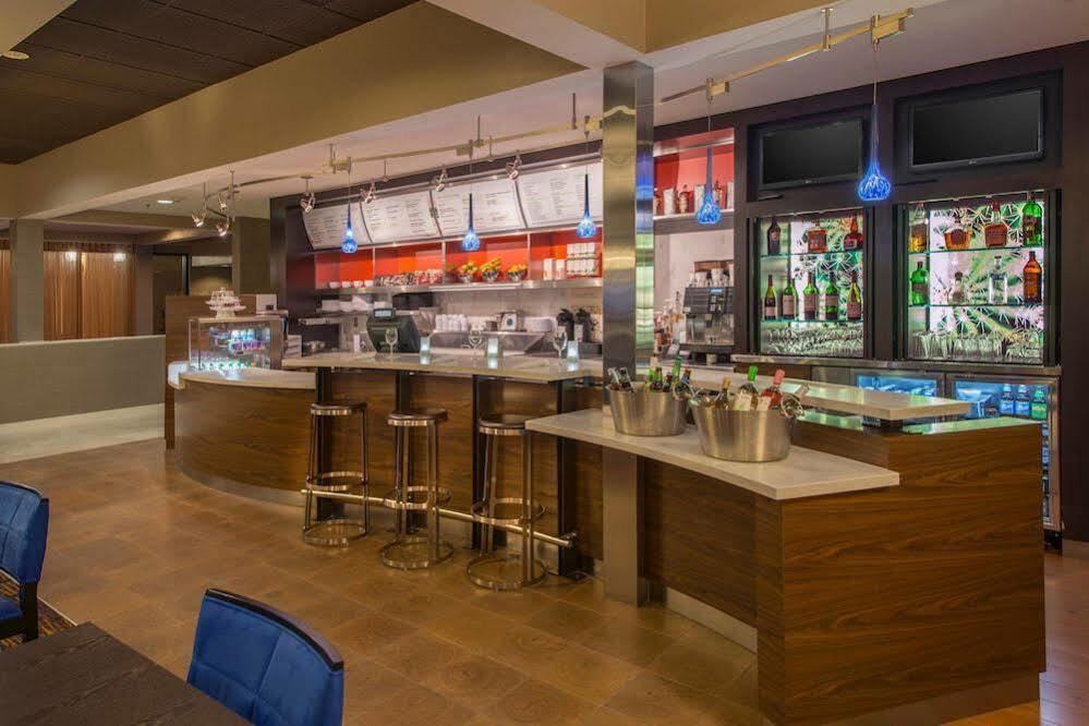 Hotel Courtyard By Marriott Atlanta Windy Hill/ballpark 3*
